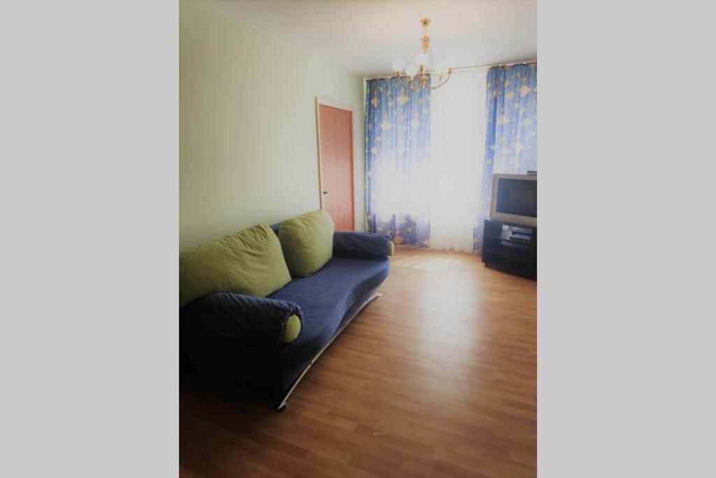 Dzivoklis Gimenei 100 Metri No Juras Apartment Jurmala Exterior photo
